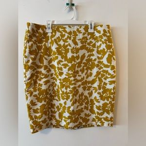 Floral pencil skirt, size 12 petite